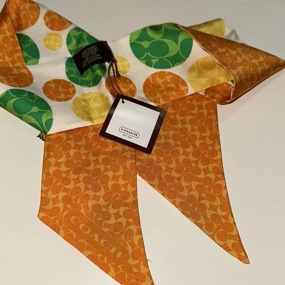 NWT Coach Signature Vintage Scarf - Picture 5 of 6